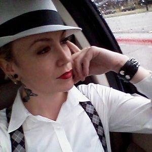 Meet your Posher, Annie